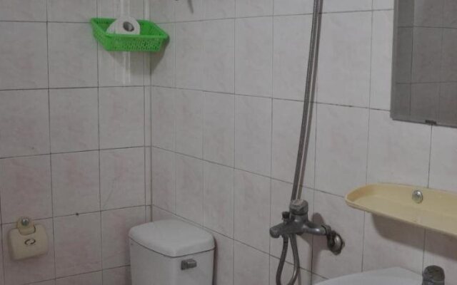 Catba Hostel