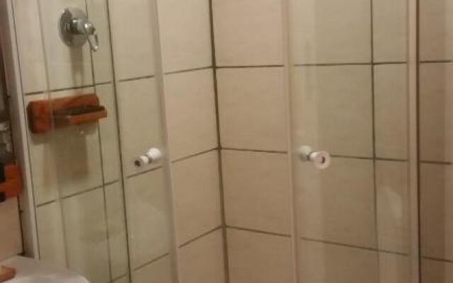 LekkeRus Guest House