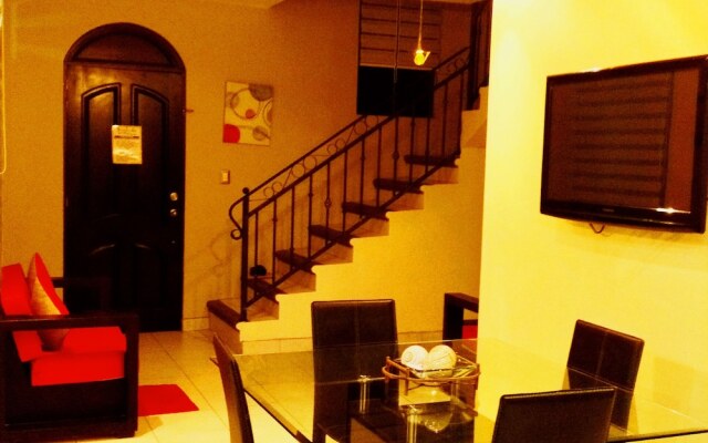 Arrecifes Condominium