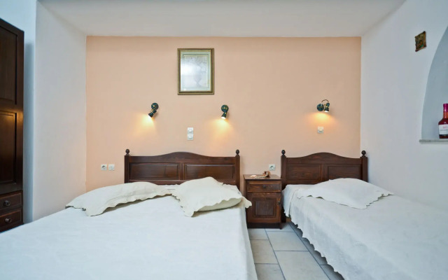Sea View Apartments & Studios