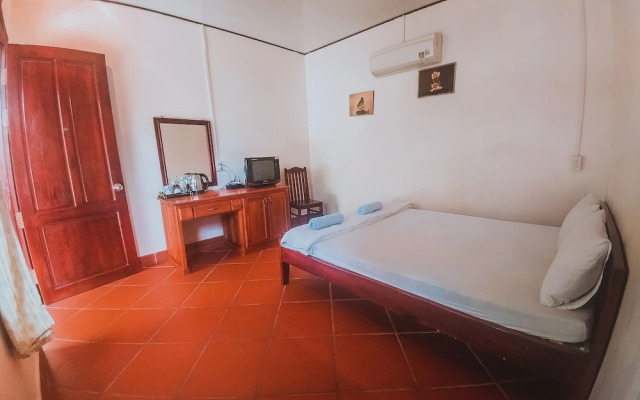 Be Home 3 Hostel and Bungalow