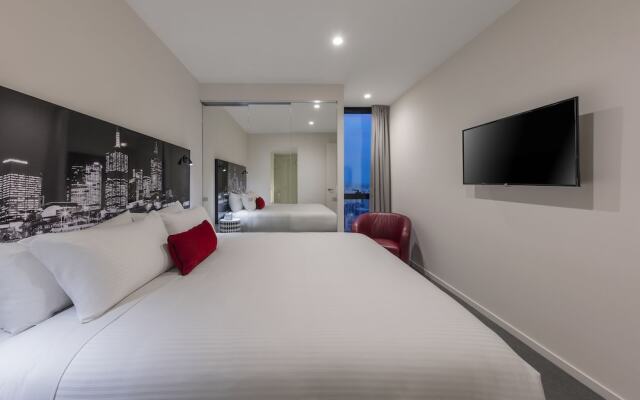 AUSTRALIA 108 Hotel Apartment