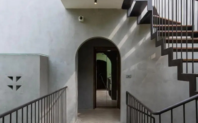 Deja vu house