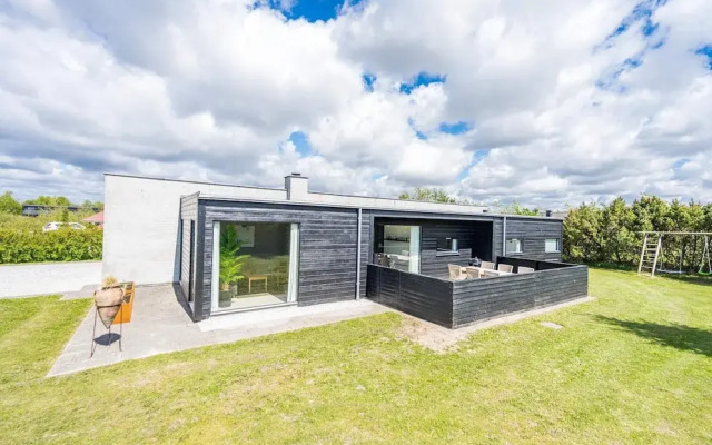 6 Person Holiday Home in Hemmet
