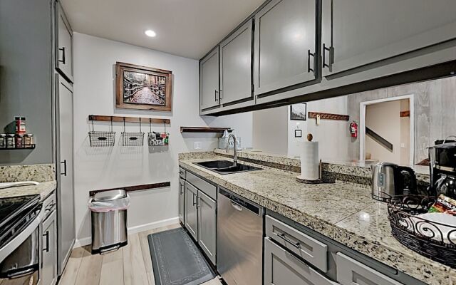 Meridian #182 - 2 Br Condo