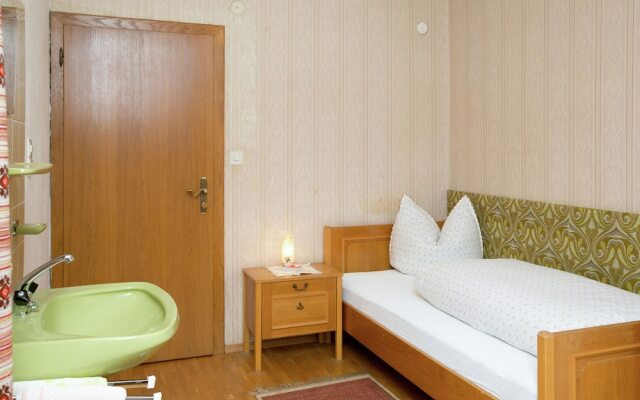 Spacious Holiday Home In Zell Am Ziller Near Ski Area