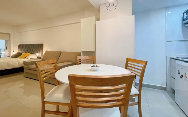 Studio With Pool and Balcony In San Telmo