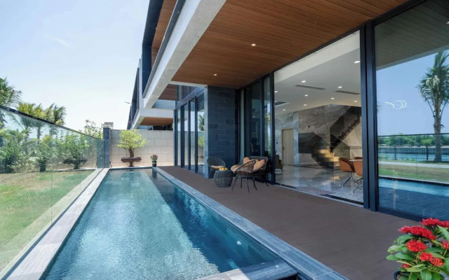 One River Pool Villas Da Nang
