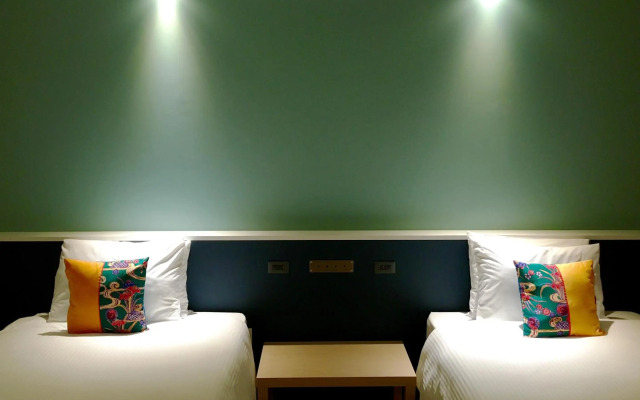 Sunset Beach Hotel