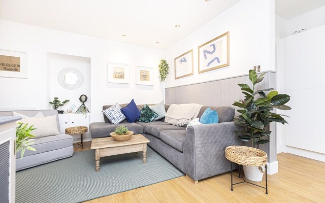 Stunning 1-bed Apartment Overlooking Swanage Bay