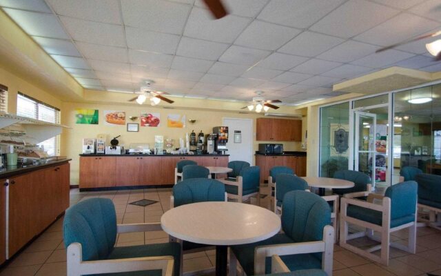 Quality Inn Sarasota North Near Lido Key Beach