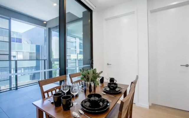 Stunning Bright Apartment At Hawthron/Glenferrie Station