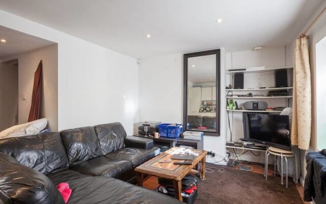 1 Bedroom Apartment in Aldgate