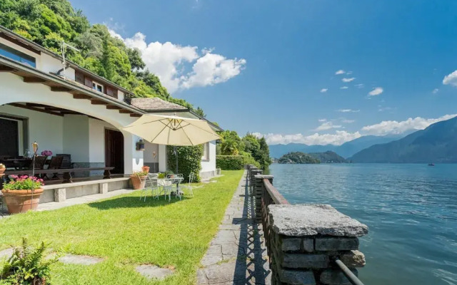 Sala Comacina Villas