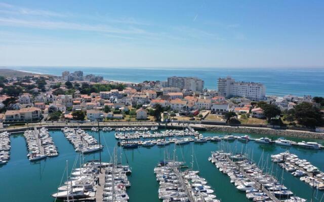 Un appartement sur la marina de St-Gilles