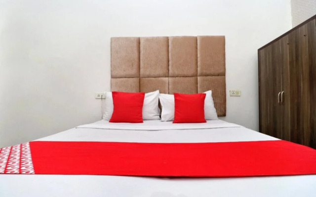 Hotel Rr Villa By OYO Rooms