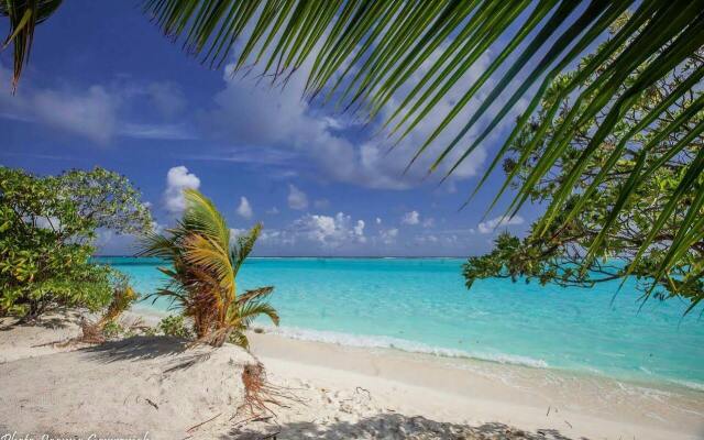 Thoddoo Beach View by Vista