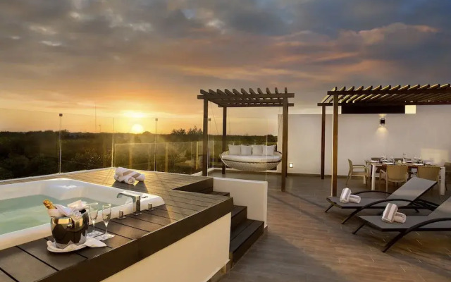 The Fives Beach Hotel & Residences