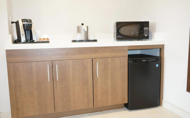 Holiday Inn Express Fremont-Milpitas Central by IHG