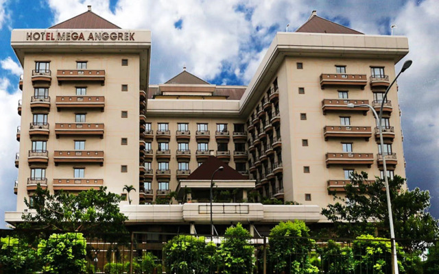 Mega Anggrek Hotel & Convention