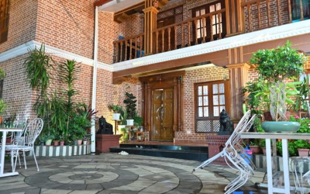Star Valley Hotel