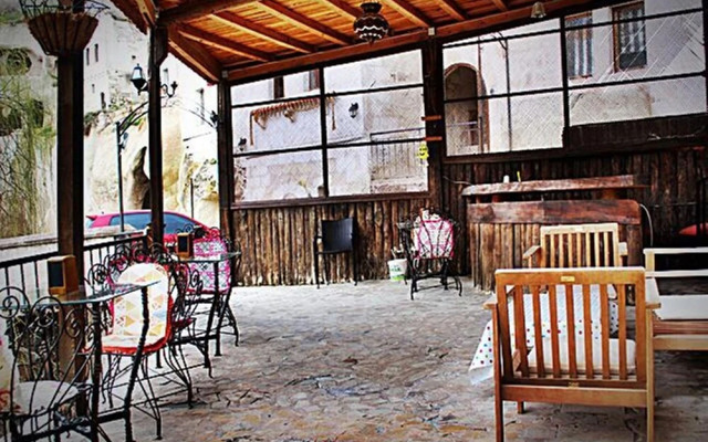 Hilem Cave House