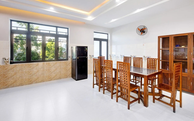 zari house
