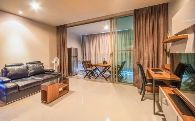 Seaview modern Apartment at Karon Hill