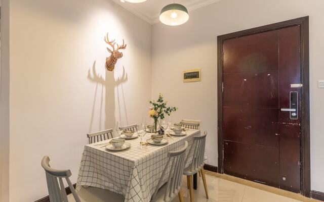 Locals Boutique Apartment Huafa Plaza 11