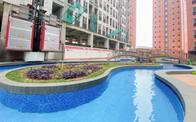 Warm And Restful Studio Transpark Juanda Bekasi Timur Apartment