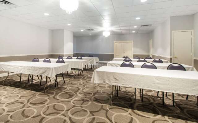 Quality Inn & Suites Conference Center