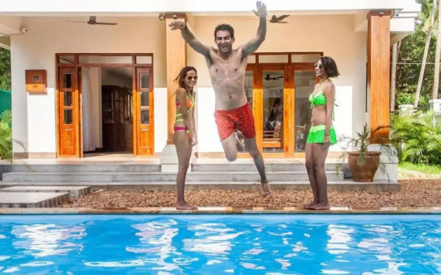 10BHK Super Luxury Villa with Private Pool