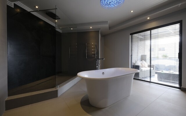 Villa Moyal