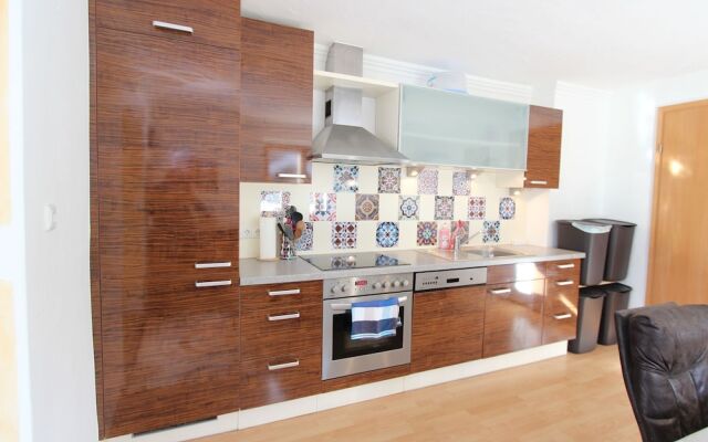 Mountain View Apartment With Garden In Muhlbach