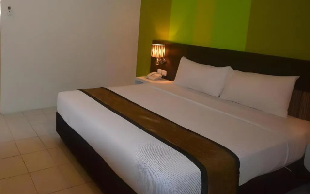 Pose In Hotel Yogyakarta