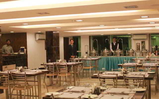 FabHotel Tryfena East of Kailash