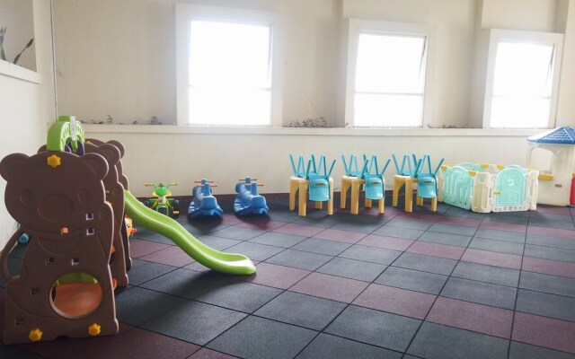 Comfort 1BR at The Boulevard Apartment