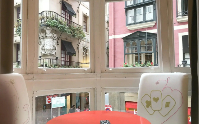 Pensión AliciaZzz Bed & Breakfast