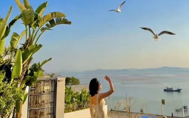 Qiyunju Resort Inn (Longkan Wharf Branch) – People – Dali