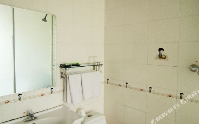 Lianhua Hotel