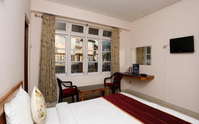 OYO 4740 White Orchid