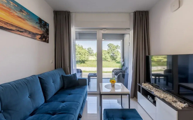 Scenic Kastel Luksic Apartments