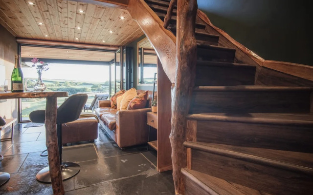 Tawny Lodge - 1 Bedroom - Blossom Farm