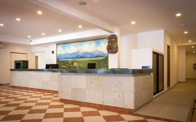 Nomads Party Hotel & Hostel