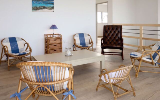 De la Digue (PLC255)