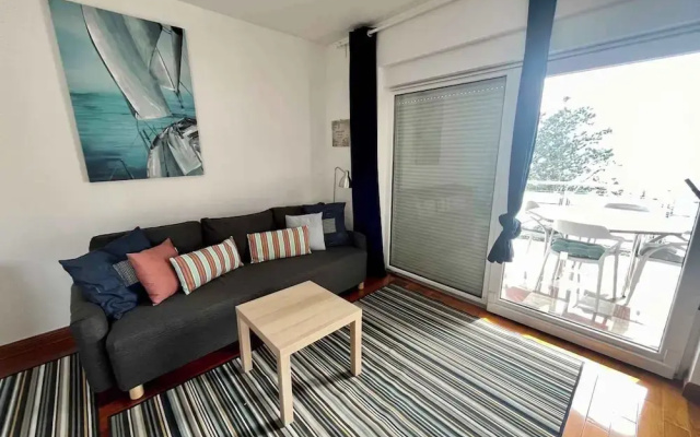 Apartment Picturesque Retreat