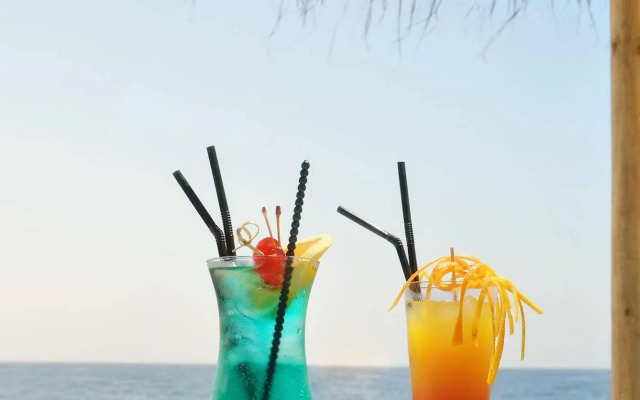 Golden Beach Hotel