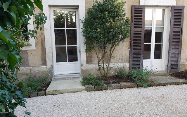 Fontainebleau Sweet Home Garden