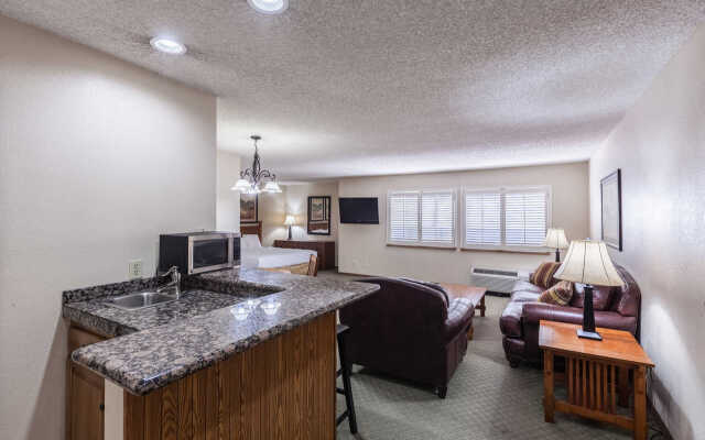 Quality Inn & Suites Plano East - Richardson