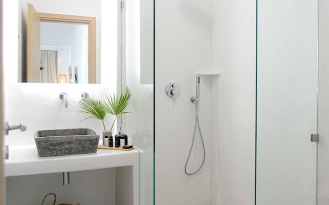 Seanfinity Beachfront Suites